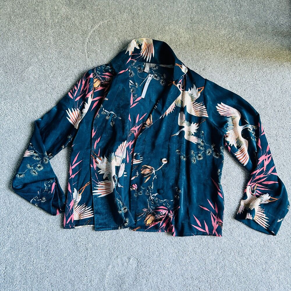 NWT ASOS Blue Swan Silky Smooth Button Up Cropped Oversized Blazer Kimono US 6